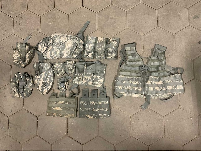 Rifleman set ucp - afbeelding 3 van  3