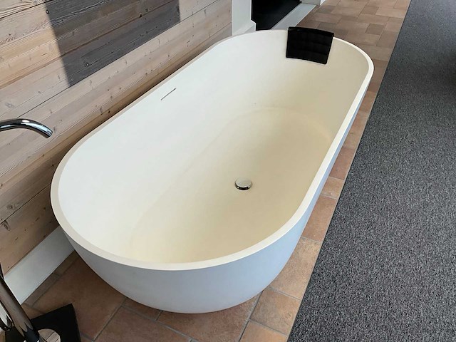 Riho bilbao vrijstaande bad - afbeelding 3 van  9