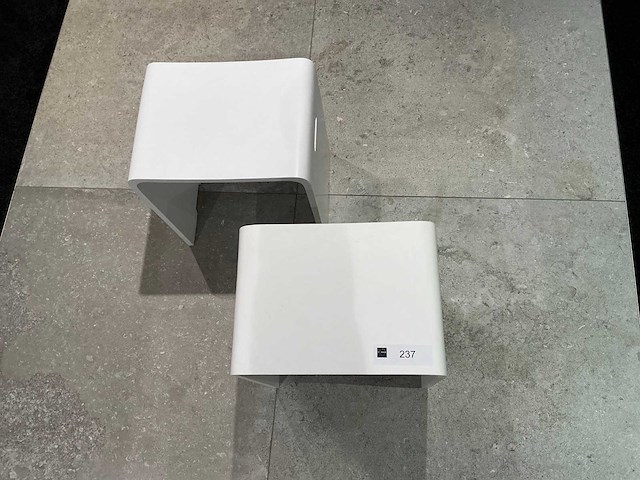 Riho solid surface badkamer krukje (2x) - afbeelding 2 van  4