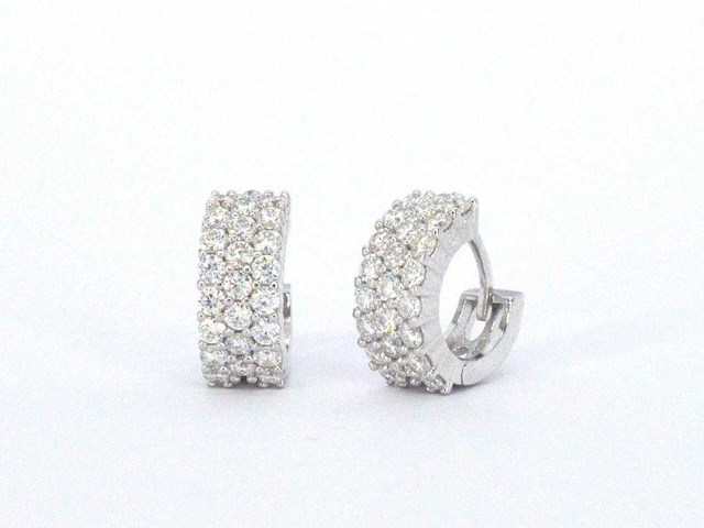 Rij oorbellen van hoge kwaliteit met briljanten - afbeelding 5 van  7