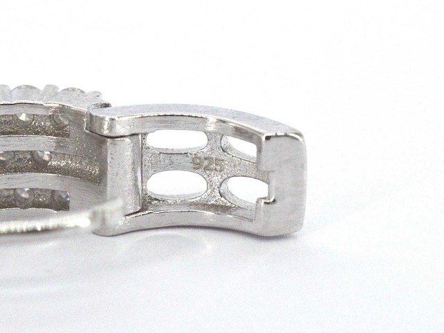 Rij oorbellen van hoge kwaliteit met briljanten - afbeelding 6 van  7