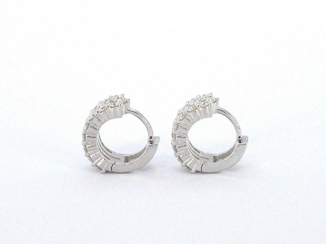 Rij oorbellen van hoge kwaliteit met briljanten - afbeelding 7 van  7