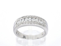 Rij ring met 1.00 carat aan marquise en briljant geslepen natuurlijke diamanten - afbeelding 1 van  9