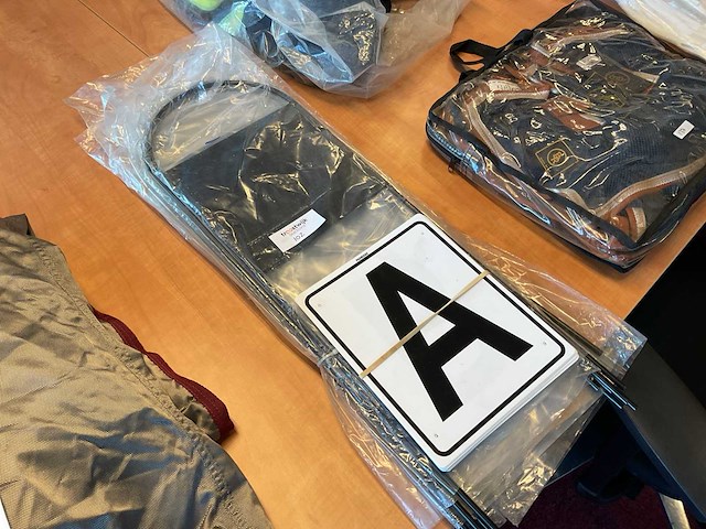 Rijbaan leters - afbeelding 1 van  2