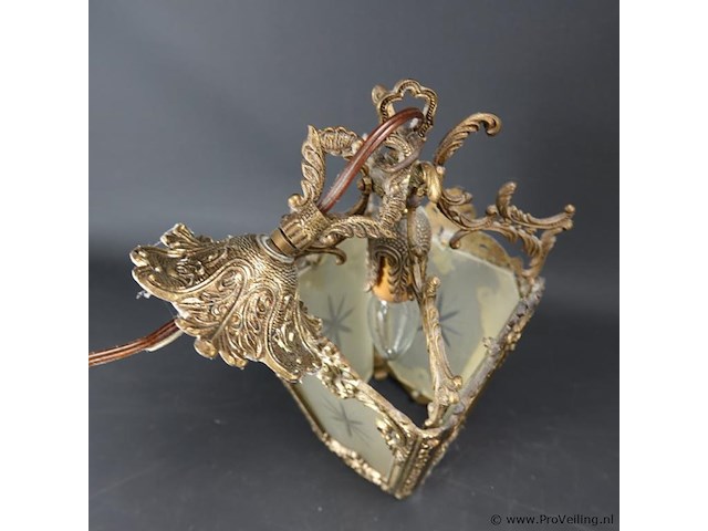 Rijk gelardeerde messing hallamp met geëtst glas - afbeelding 4 van  5