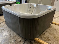 Rijnberg jacuzzi - afbeelding 12 van  17