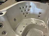 Rijnberg jacuzzi - afbeelding 15 van  17