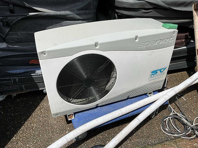 Rijnberg jacuzzi - afbeelding 9 van  19
