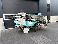 Rijstplantmachine kubota sp08 diesel 21pk