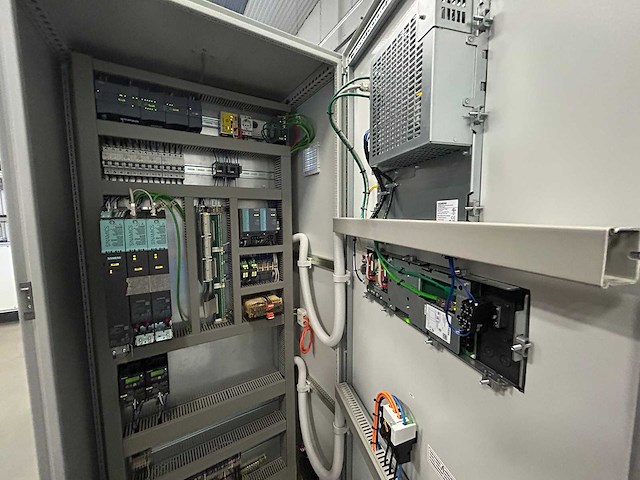 Rimas - 2018 - l17000042 - 2-componenten verlijmingsmachine - afbeelding 8 van  82