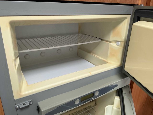 Rimor europe 97p 63e3 camper - afbeelding 23 van  40