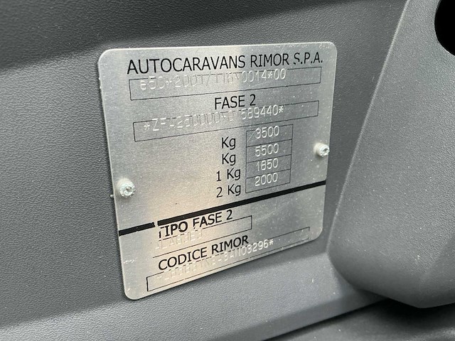 Rimor europe 97p 63e3 camper - afbeelding 34 van  40