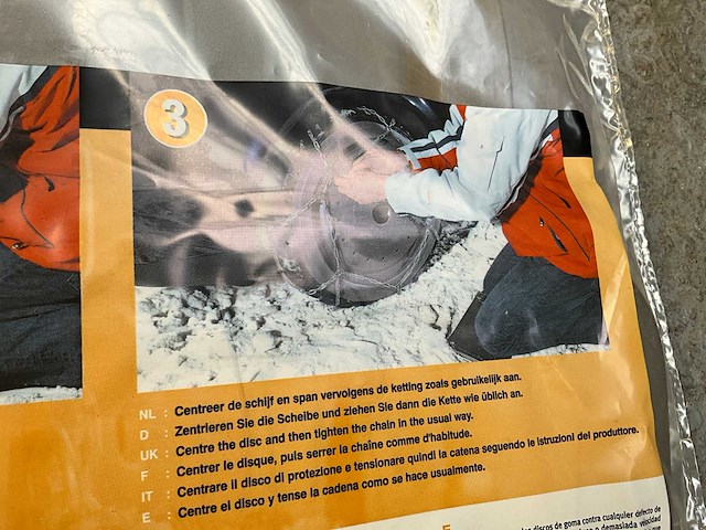 Rimprotec - velgbeschermer - sneeuwkettingen velgen beschermen - inclusief kniematje - afbeelding 5 van  18