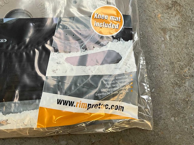 Rimprotec - velgbeschermer - sneeuwkettingen velgen beschermen - inclusief kniematje - afbeelding 15 van  17