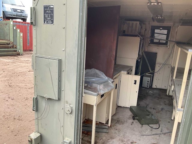 Rinaldo piaggio tipo 2 legercontainer - afbeelding 1 van  9