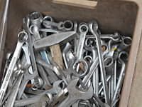 Ring- en steeksleutels in kunststof krat. - afbeelding 2 van  3