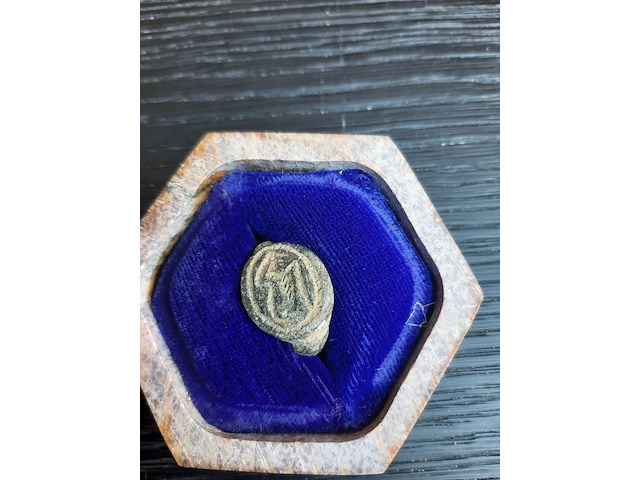 Ring, 16e eeuw - afbeelding 2 van  5
