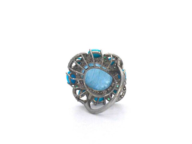Ring gemaakt met verschillende edelstenen en bezaaid met witte natuurlijke diamanten - afbeelding 6 van  9