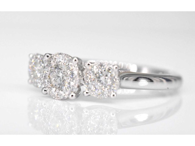 Ring met drie chatons van diamanten 0.75 carat - afbeelding 5 van  5