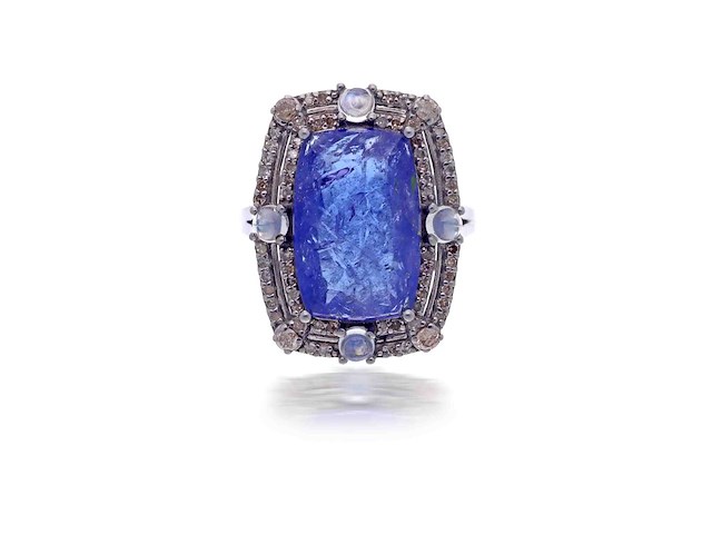 Ring met een grote langwerpige kussenvorm geslepen tanzaniet, maanstenen en natuurlijke diamanten - afbeelding 2 van  5