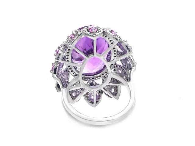 Ring met een grote ovaal geslepen amethist, witte diamanten en roze toermalijnen - afbeelding 4 van  6