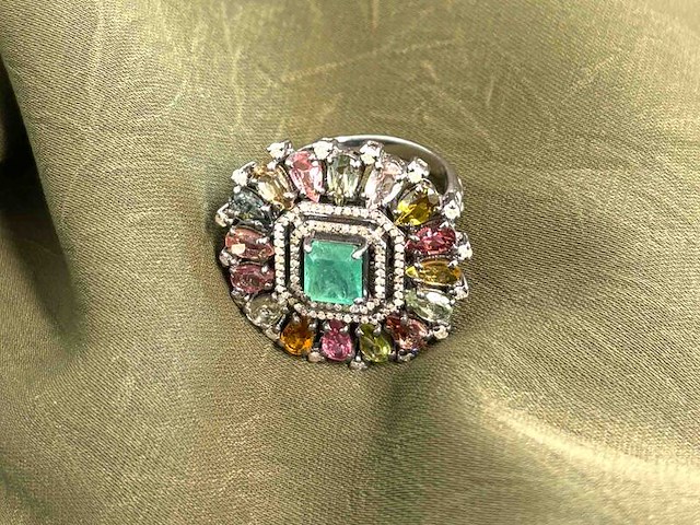 Ring met natuurlijke edelstenen en diamant - afbeelding 4 van  5