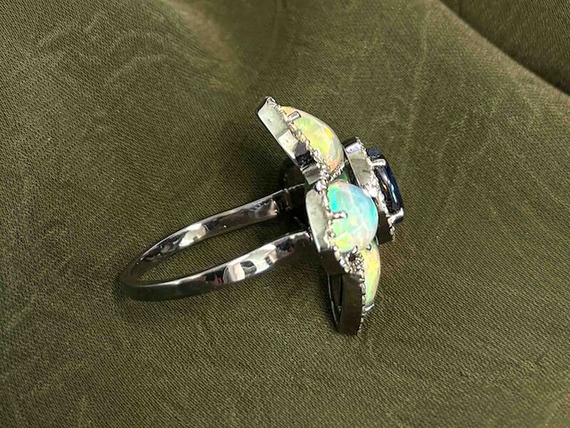 Ring met natuurlijke edelstenen en diamant - afbeelding 3 van  4