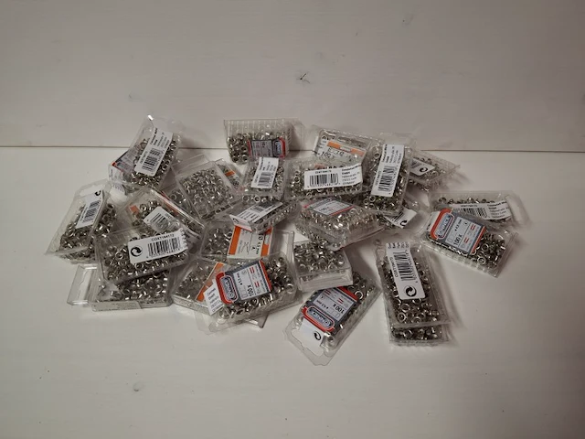 Ringetjes voor gaatjestang 30x - afbeelding 1 van  3