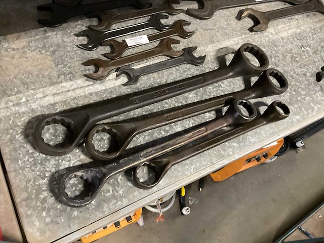 Ringsleutels groot formaat (4x) - afbeelding 1 van  2