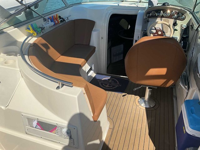 Rinker 270 fiesta vee motorjacht - afbeelding 9 van  42
