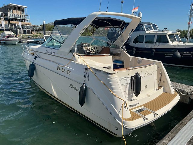 Rinker 270 fiesta vee motorjacht - afbeelding 6 van  42