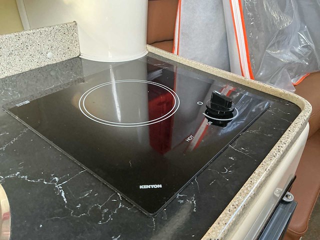 Rinker 270 fiesta vee motorjacht - afbeelding 7 van  42