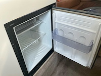 Rinker 270 fiesta vee motorjacht - afbeelding 8 van  42