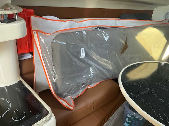 Rinker 270 fiesta vee motorjacht - afbeelding 13 van  42