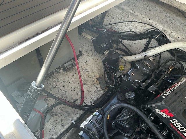 Rinker 270 fiesta vee motorjacht - afbeelding 20 van  42