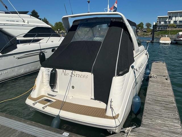 Rinker 270 fiesta vee motorjacht - afbeelding 39 van  42