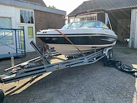 Rinker captiva 226 sportboot speedboot