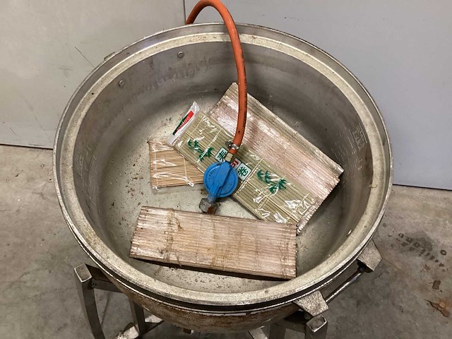 Rinnai kookketel op mobiel onderstel - afbeelding 8 van  8