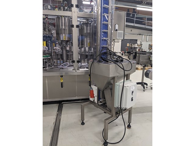 Rinser + filler + crowner + canning, raveco, triblok/multi bloc 480-12-12-1, 2022 - afbeelding 36 van  39