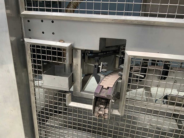 Rinser flessen reiniging machine - afbeelding 7 van  7