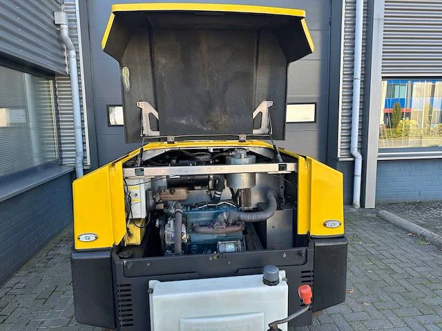 Rioned multijet multijet rioolreinigingsmachine ex gemeente - afbeelding 24 van  29