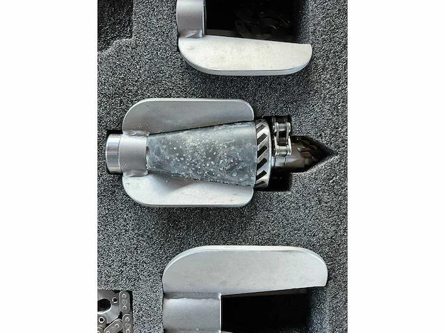 Rioned rioolreinigingsset met 1/2" turbinesnijder ø100–150 mm en elektronische leidingdetector, 2 koffers - afbeelding 2 van  15