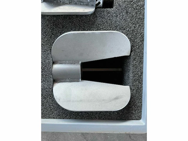 Rioned rioolreinigingsset met 1/2" turbinesnijder ø100–150 mm en elektronische leidingdetector, 2 koffers - afbeelding 3 van  15