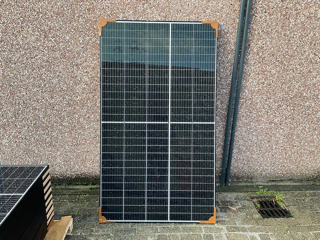 Risen - set van 19 zonnepanelen (440 wp) - goodwe 10k omvormer - afbeelding 2 van  9