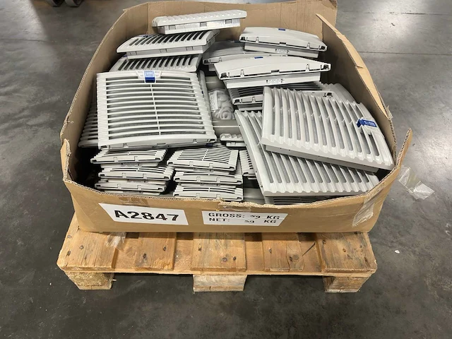 Rittal - partij ventilatieroosters / filterventilatoren voor schakelkasten - afbeelding 1 van  5