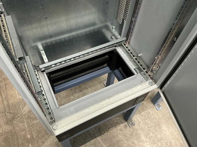 Rittal cm5113.500 schakelkast (2x) - afbeelding 4 van  5