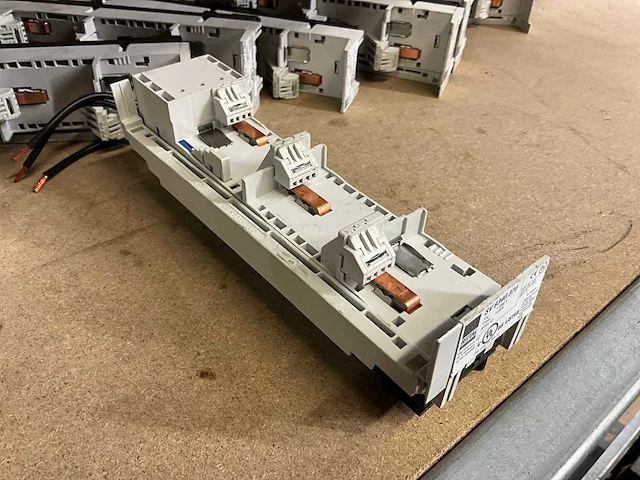 Rittal sv 9340.370 busbar adaptor (11x) - afbeelding 6 van  7