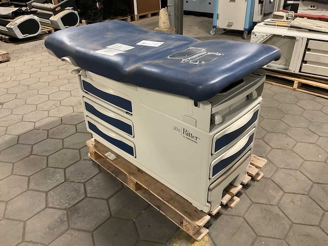 Ritter 204-005 examination table - afbeelding 2 van  7
