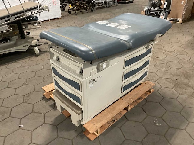 Ritter 204-014 examination table - afbeelding 3 van  7