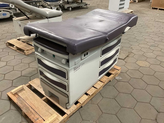 Ritter 204-014 examination table - afbeelding 3 van  8